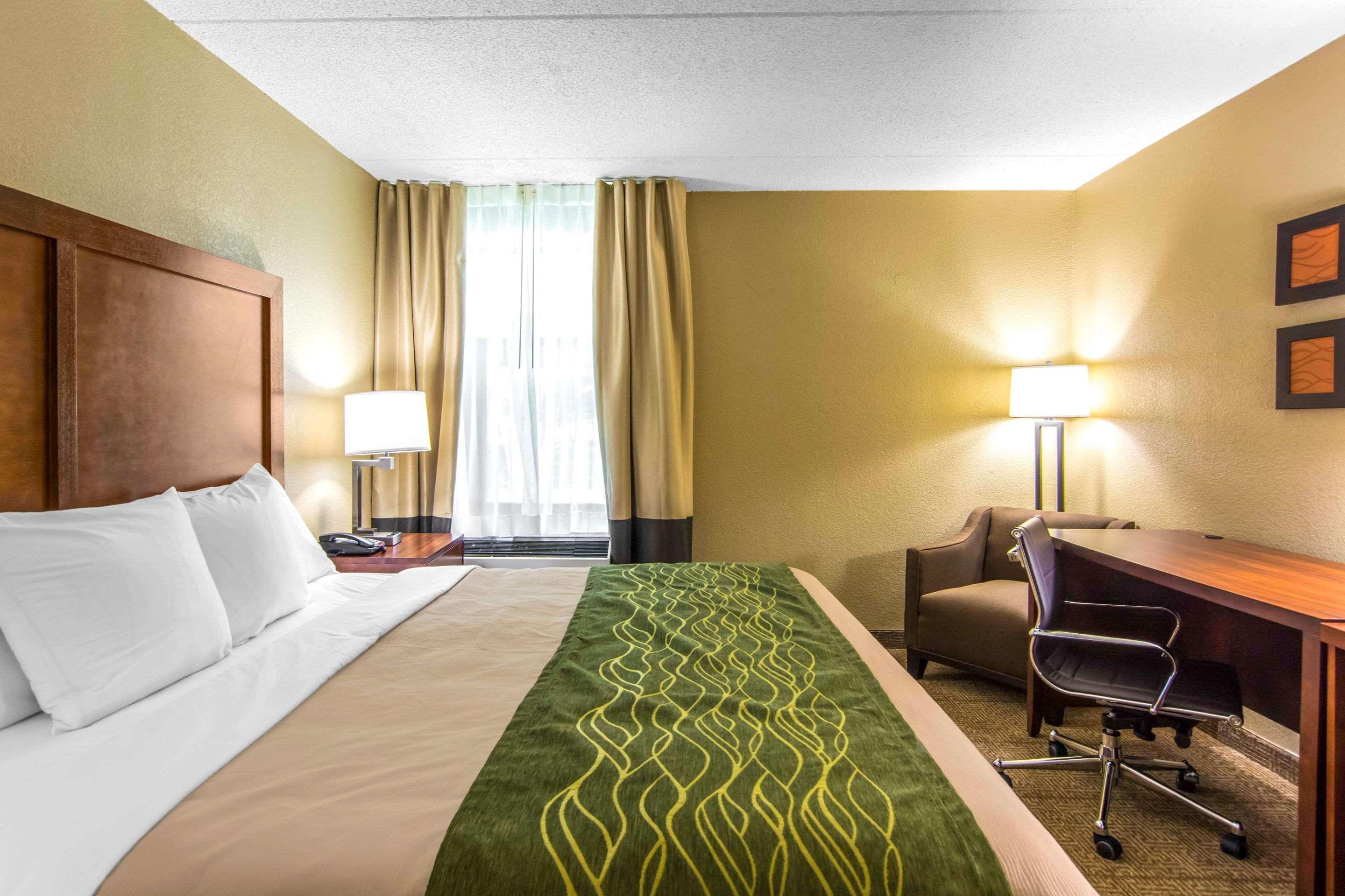 Comfort Inn Newport News-Williamsburg East Exterior foto
