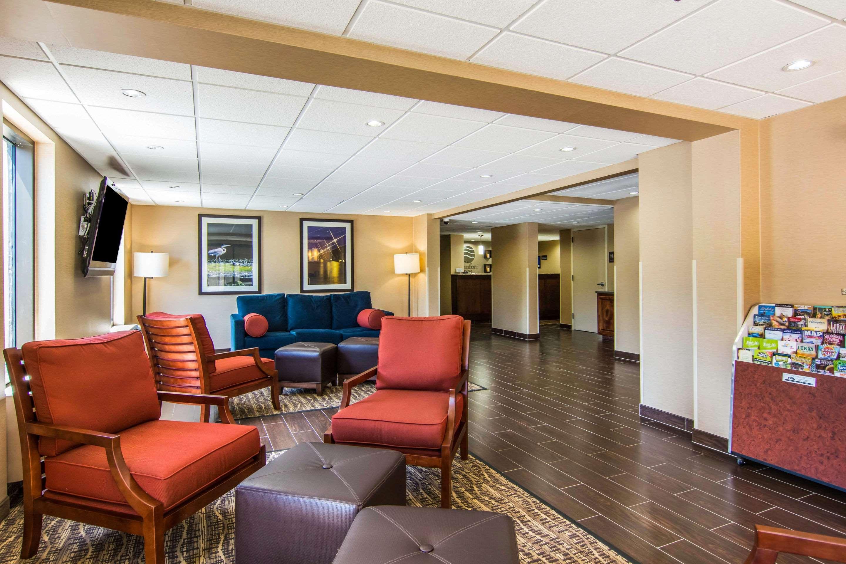 Comfort Inn Newport News-Williamsburg East Exterior foto