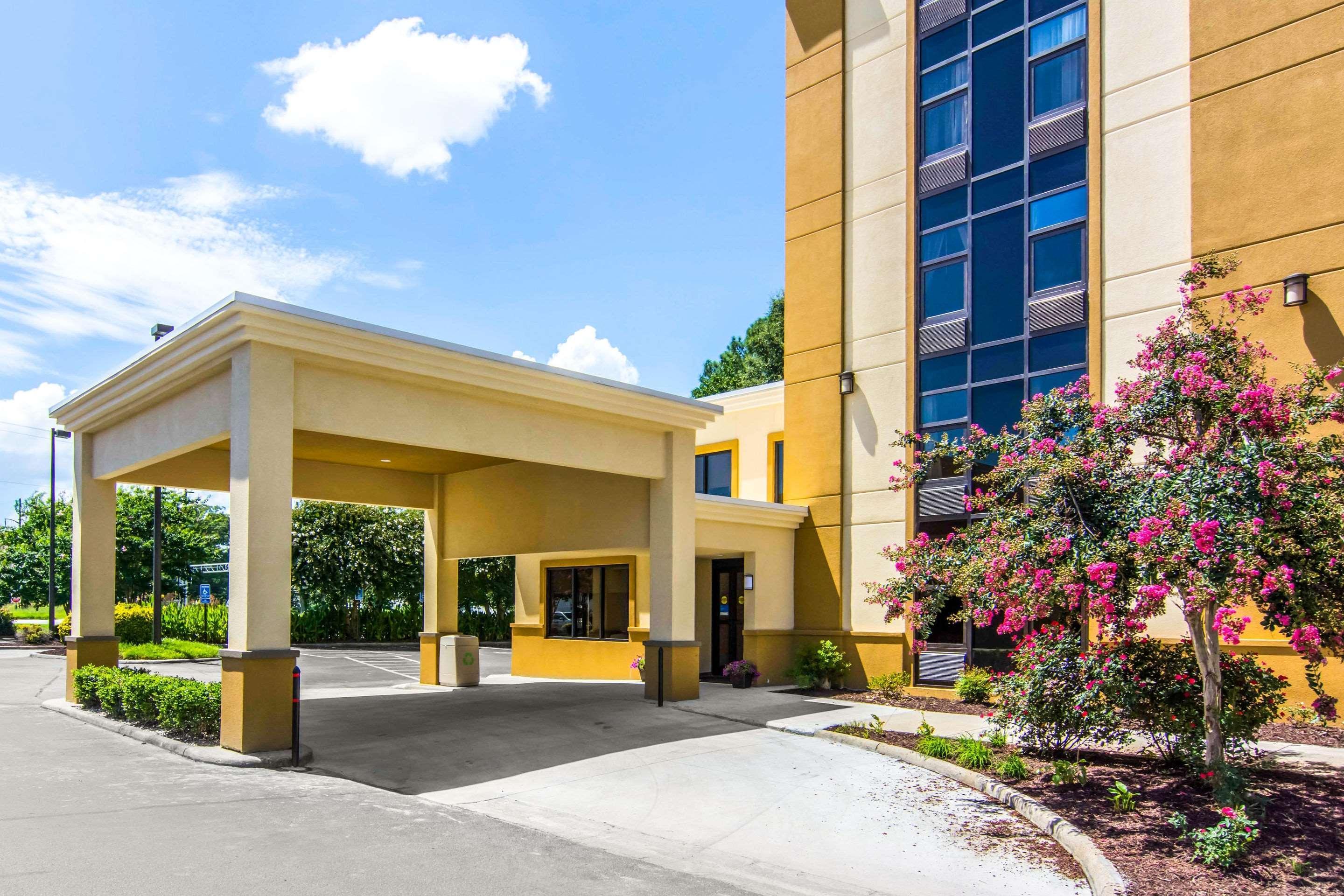 Comfort Inn Newport News-Williamsburg East Exterior foto